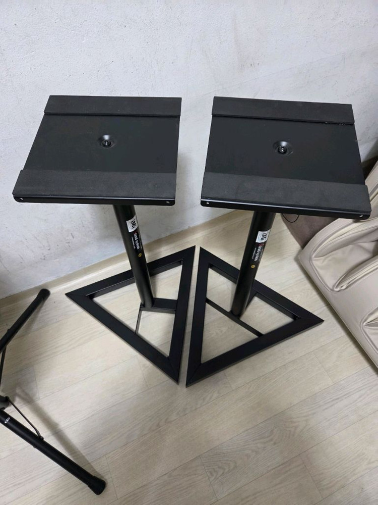 스피커 스탠드 이미지