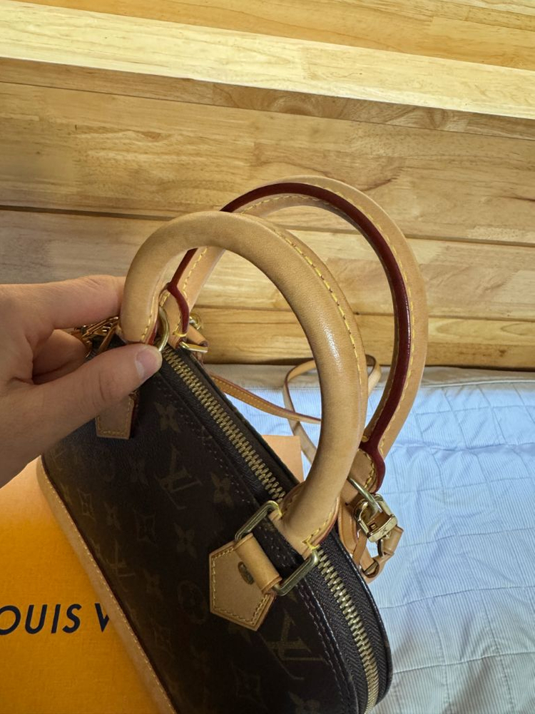 루이비통 알마BB 이미지