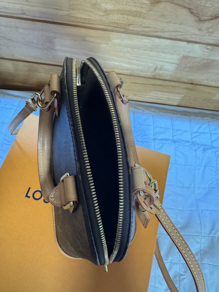 루이비통 알마BB 이미지