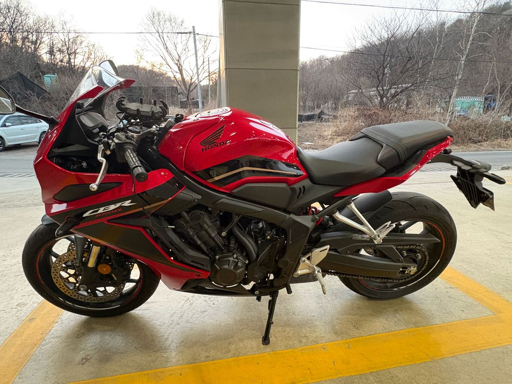 혼다 cbr650r 레드 이미지