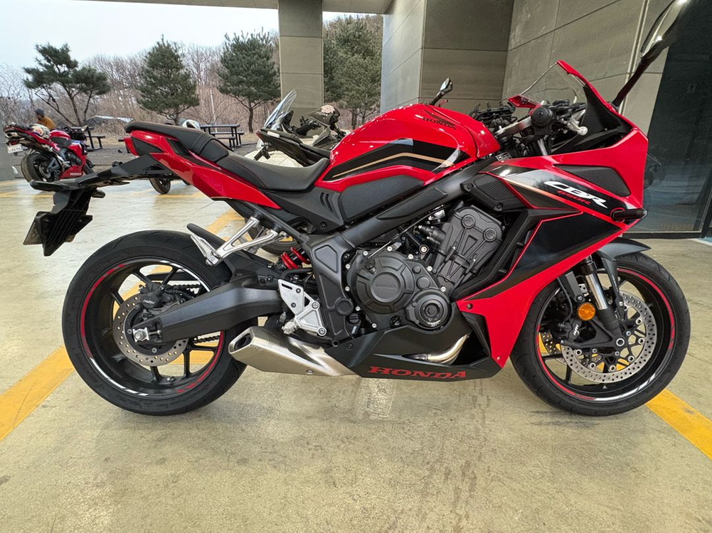 혼다 cbr650r 레드 이미지