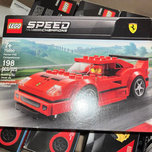 레고 스피드챔피언 75890 페라리 F40 미개봉 새상품 판매합니다.