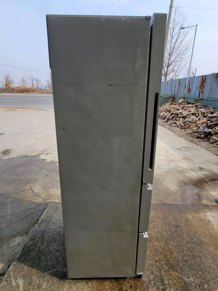 무료배송설치 2019,9제조 딤채 330L 김치냉장고 작동잘돼요(청소완료)--5