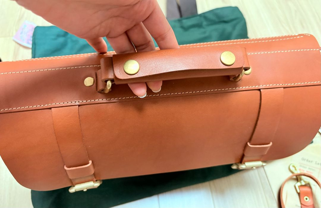 빠른처분/미사용)헤비츠 빅포켓 사첼백 M - 레디쉬브라운--2