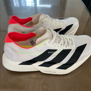 아디다스 프로4 240mm 카본화 이미지