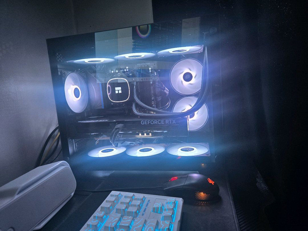 라이젠 7800X3D RTX 5070 32G 1TB 게이밍 컴퓨터 PC 본체--3