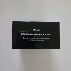 벨르제이 블랙바닐라빈 스크럽 마스크