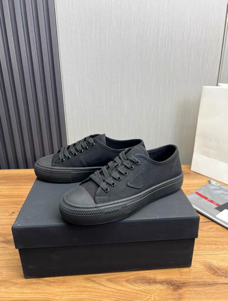 프라다 험프 스니커즈--1