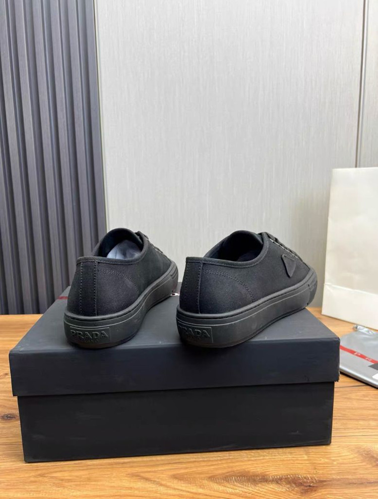프라다 험프 스니커즈--4