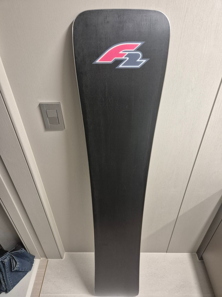23/24 F2일루미네이터 우드 블랙 에디션 스노우보드 데크 163cm 이미지