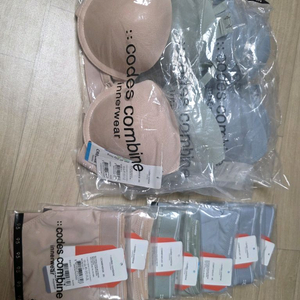 코데즈컴바인 브라 팬티 속옷세트 팝니다 이미지