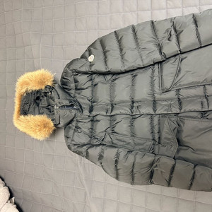 몽클레어 클루니 이미지