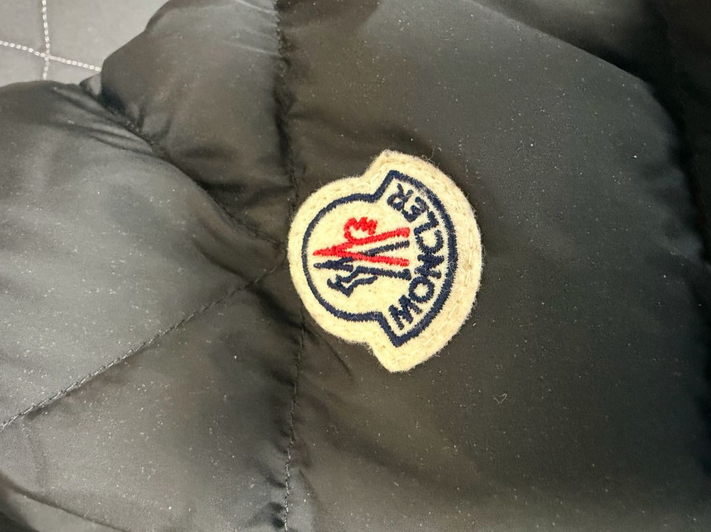 몽클레어 클루니 이미지