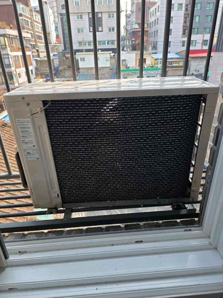 삼성 에어컨 AR07B5150HZN + 실외기 판매합니다. 이미지