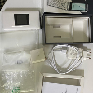 SS급 풀박스 에이루트 A1 스마트폴더폰 / 폴더폰