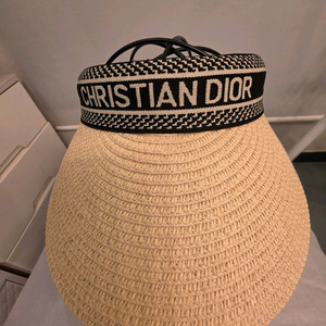 디올 CHRISTIAN DIOR 밀짚 썬캡