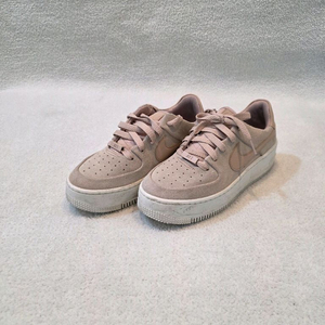 NIKE 나이키 에어포스 1 세이지 로우