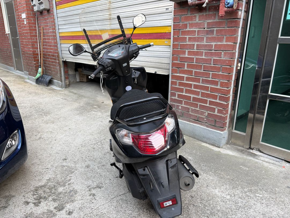 125cc 스쿠터 이미지
