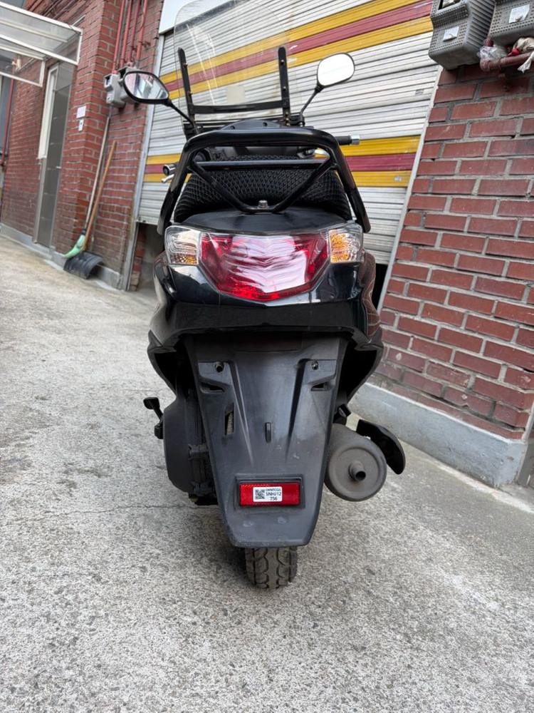125cc 스쿠터 이미지