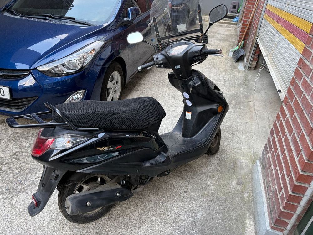 125cc 스쿠터 이미지