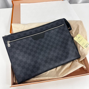 루이비통 다미에 그라파이트 24시간 클러치백 이미지