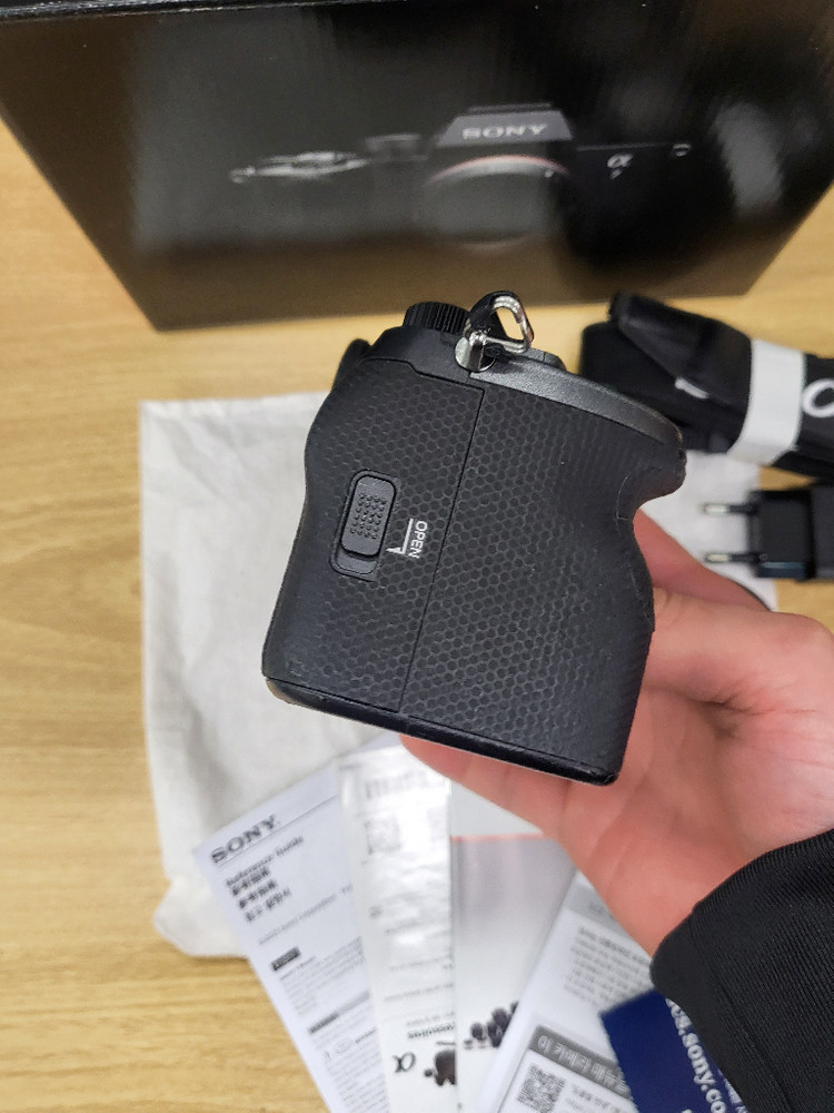 소니a7m4 만컷초밴 상태좋은바디판매해요--2