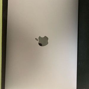 맥북프로 13 M2 2022 터치바 24GB 2TB 배터리100%