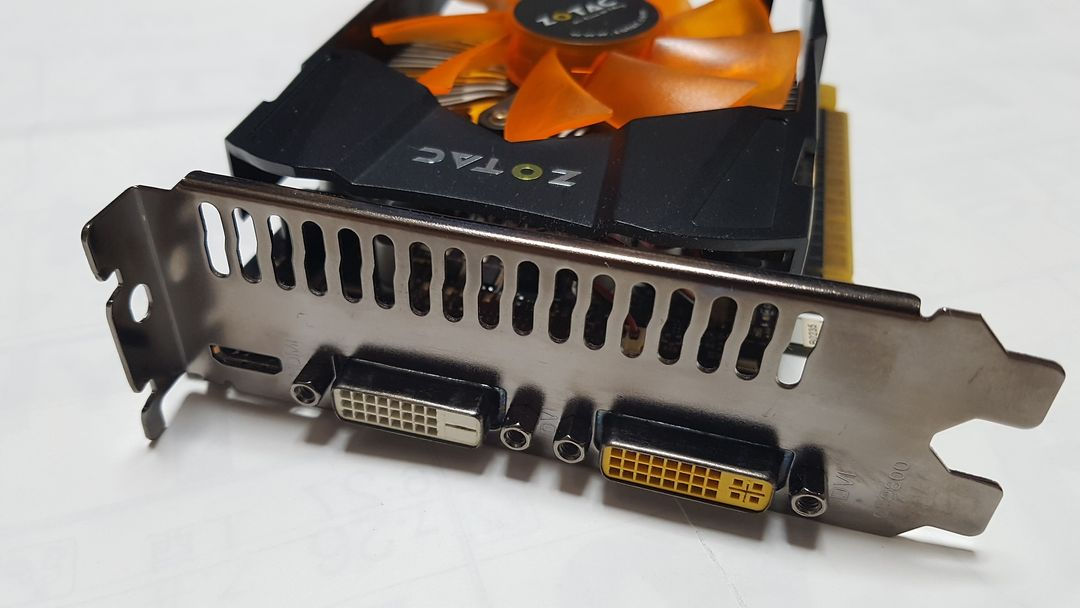 ZOTAC gtx750ti 1g 무전원 그래픽카드 팝니다.--1
