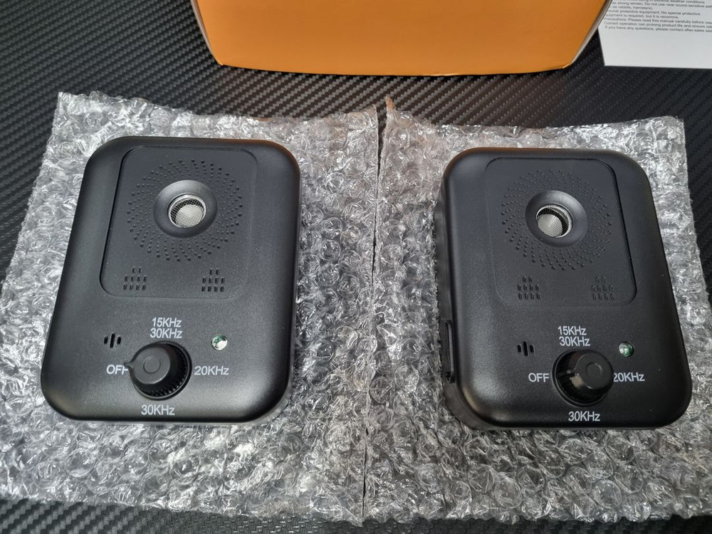 강아지 짖음 방지기 2개 일괄(초음파, 훈련 용품) 이미지