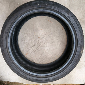 볼보 S60 콘티넨탈 타이어 2개 2354019 이미지