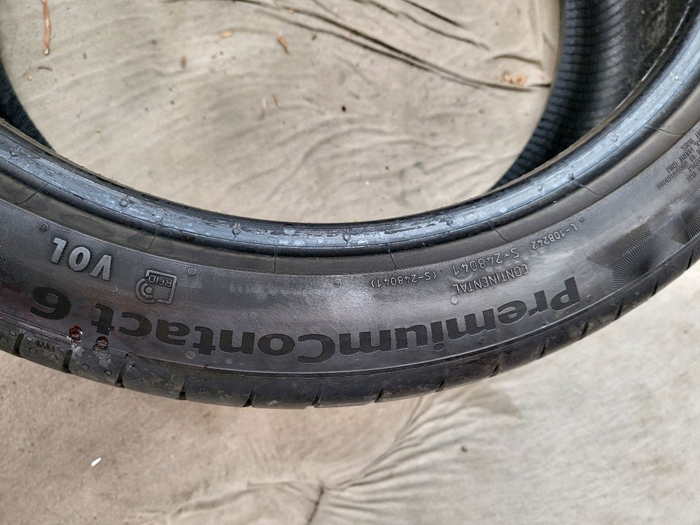 볼보 S60 콘티넨탈 타이어 2개 2354019 이미지