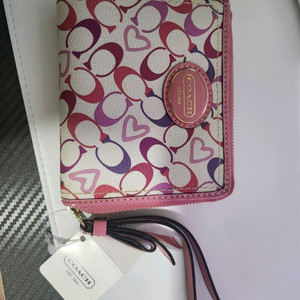 코치지갑 새상품