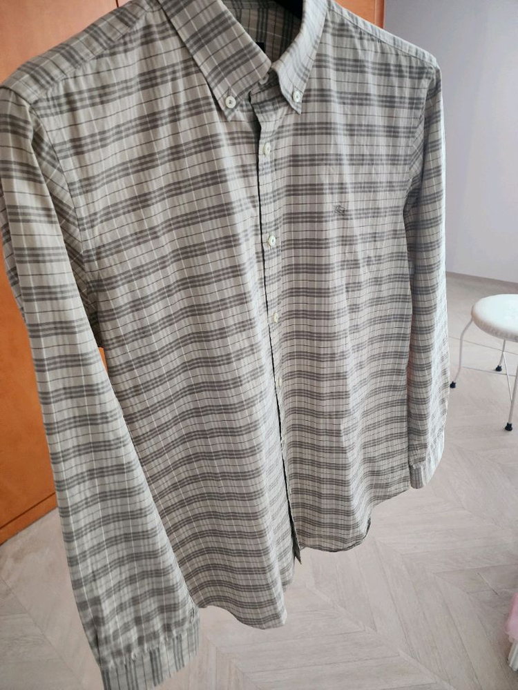 버버리 연베이지 셔츠 팝니다.--3