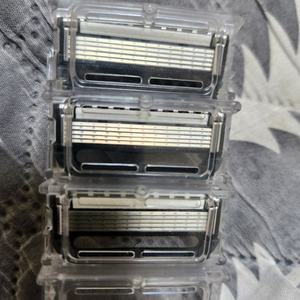 질레트 면도날 5중날 이미지