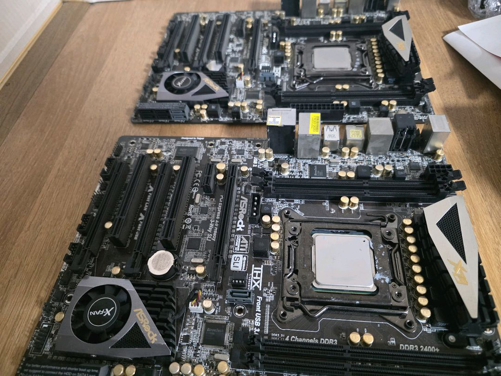 애즈락 X79 Extreme 3--2