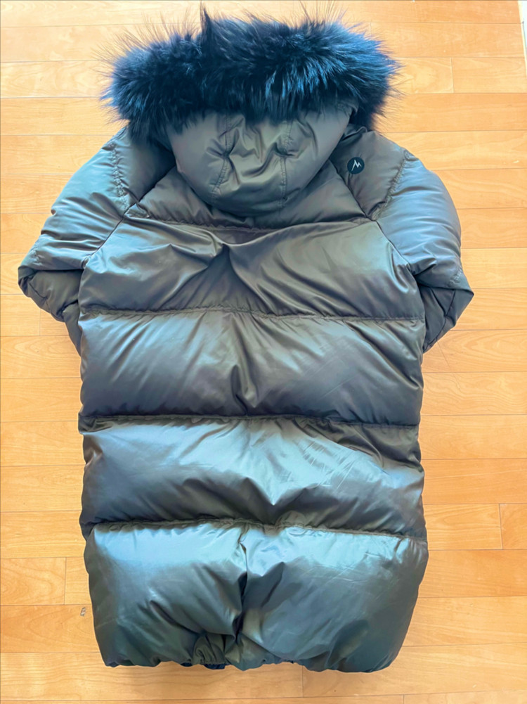 마모트 여성 구스다운 롱패딩--1