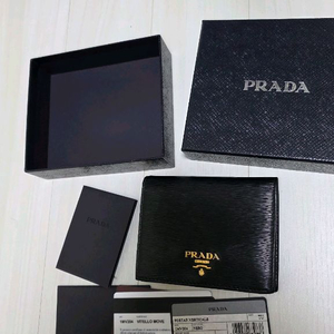 프라다 비텔로 블랙 반지갑