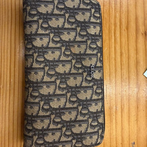 오블리크 패턴 장지갑 판매합니다