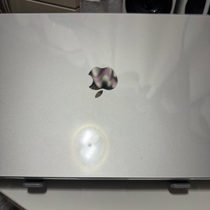 맥북에어 M4 15인치 256 기본형 실버 팝니다