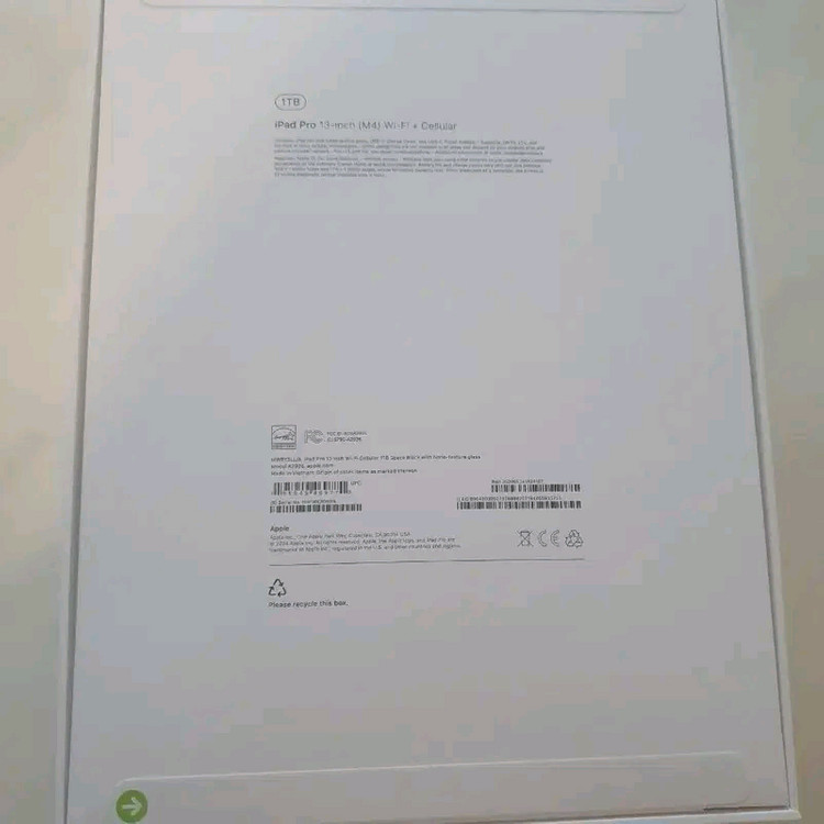 아이패드 프로 13 M4 1TB 나노텍스쳐 셀룰러 미개봉--2