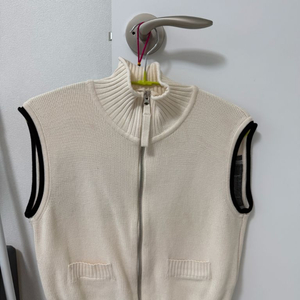 마뗑킴 니트 집업 조끼 아이보리 s