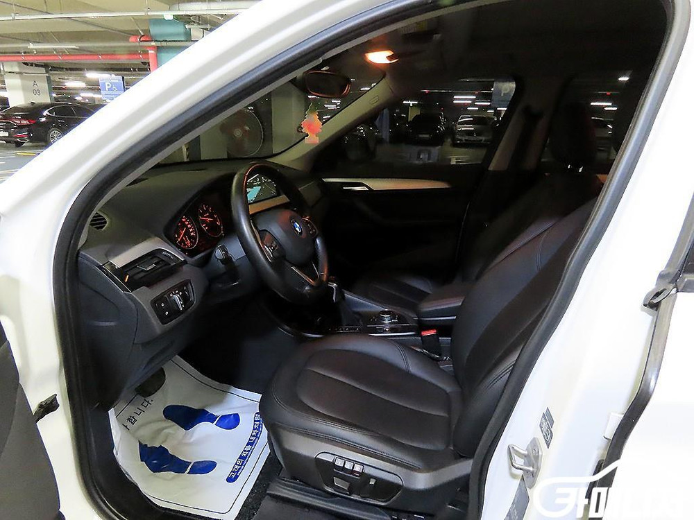 [BMW]X1 (F48) xDrive 20d #3월급매--5