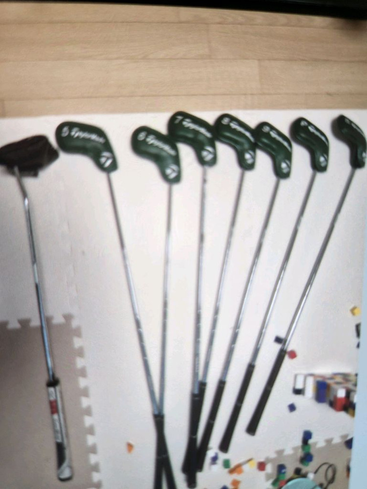 테일러메이드 m4 골프채 세트. 골프백. 거리측정기등 일괄 팝니다--6