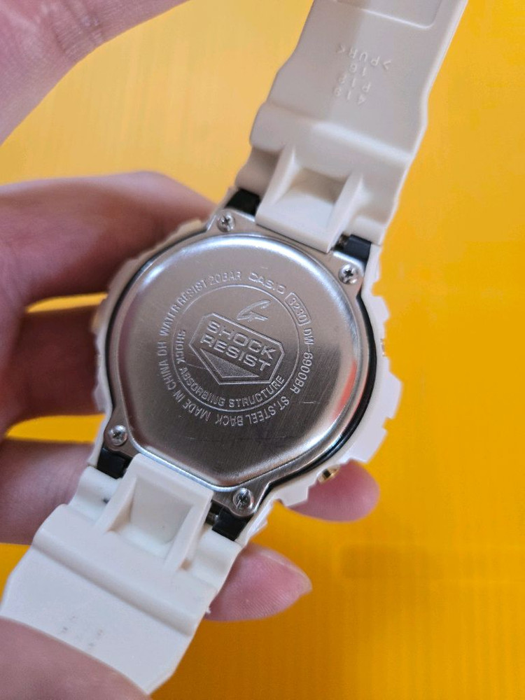 지샥 G-SHOCK DW-6900 얼짱이 이미지