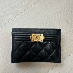 샤넬 보이플랩 블랙 금장 카드지갑