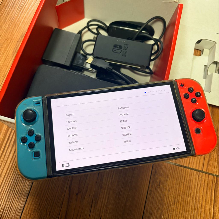 닌텐도 스위치 OLED 블루/레드 게임기 풀박스 이미지
