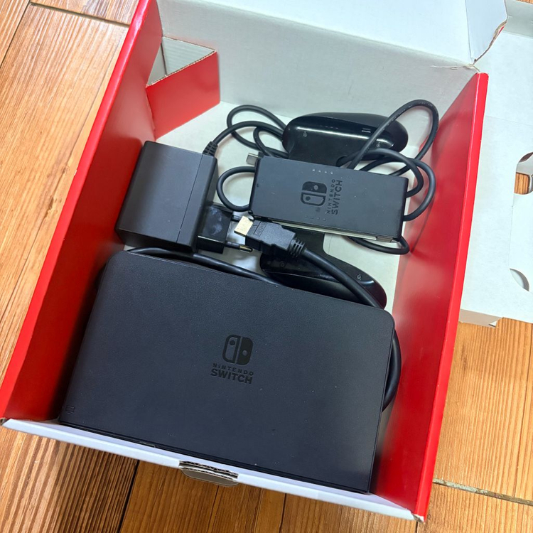 닌텐도 스위치 OLED 블루/레드 게임기 풀박스 이미지