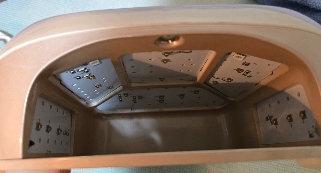 뷰닉스 어썸 UV, LED 겸용 젤램프 이미지