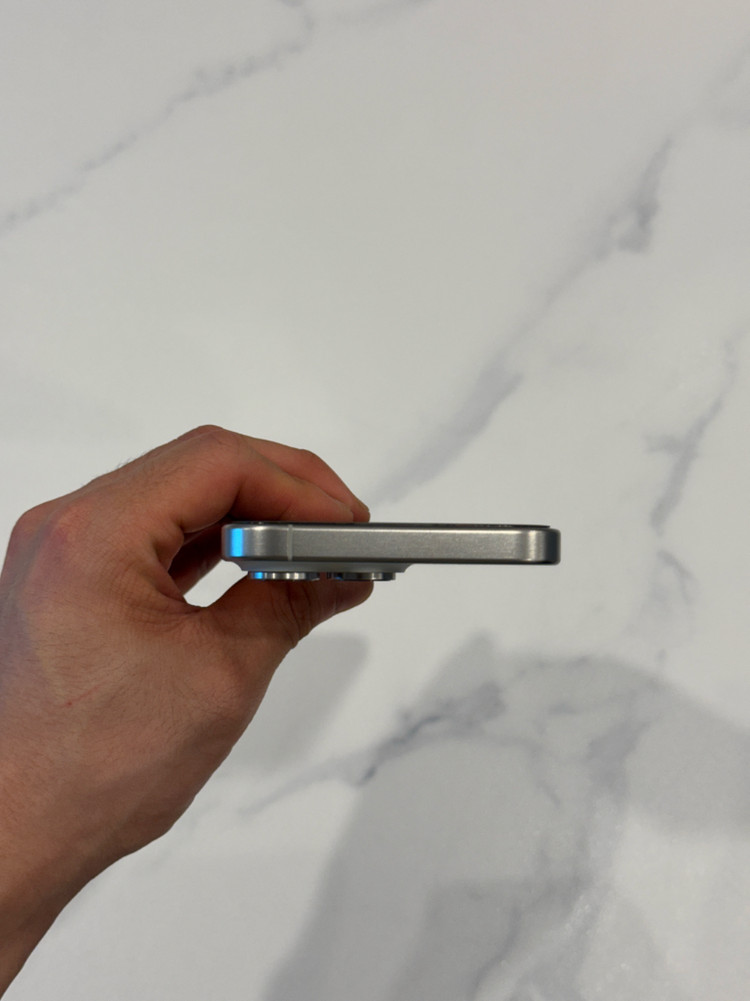 [물리 듀얼 유심, 카메라 무음] 아이폰 15 프로맥스 홍콩판 256GB 판매 합니다.--4