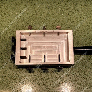 킹슬리 M-101 대형 홀더